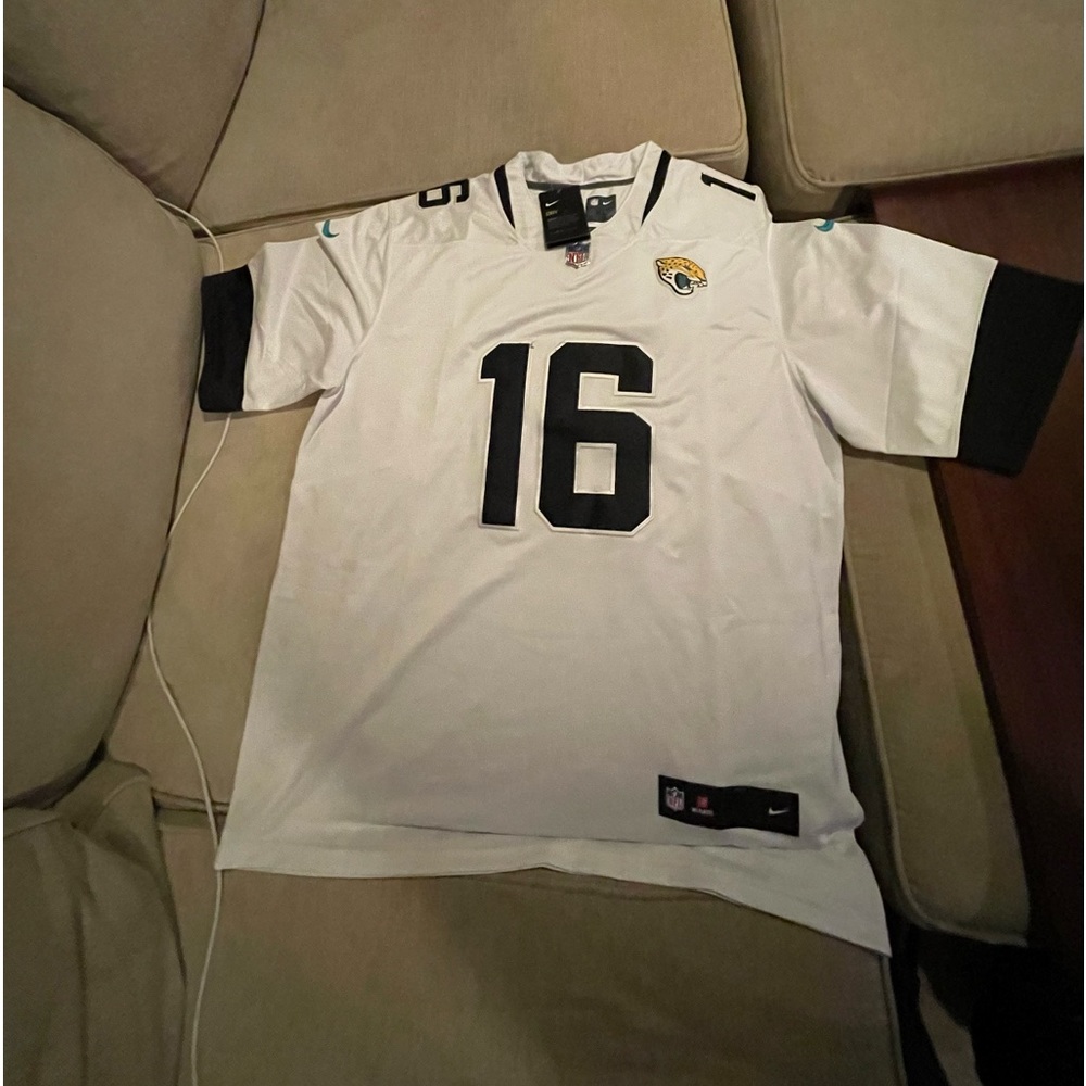 Trevor Lawrence Jaguars Jersey 16 XLG
